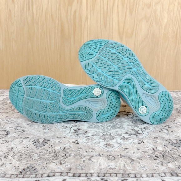 Lululemon BlissFeel Running Shoes White Cyan Blue Cirrus Blue - Picture 10 of 11
